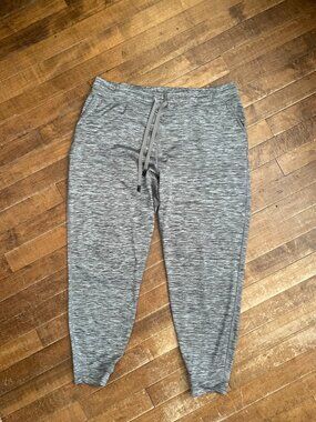 Title Nine Sports Joggers~L~Brand New condition